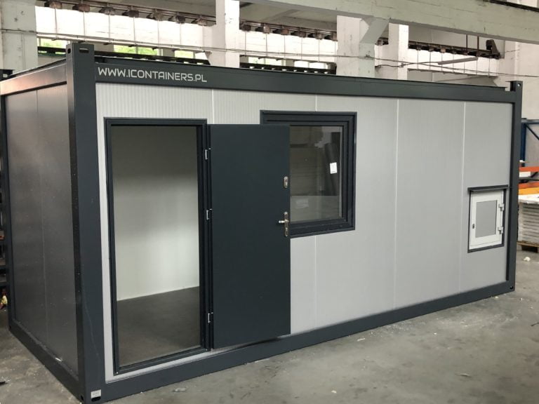 Commercial containers — Photo 2